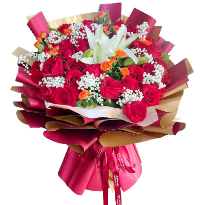 长春33朵红玫瑰百合，爱如同花般绽放